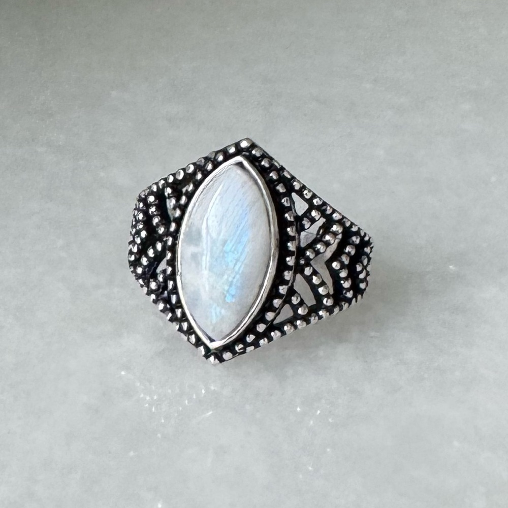 NWOT Sundance Rainbow Reign Ring, Rainbow Moonstone, Sterling Silver - Picture 5 of 7